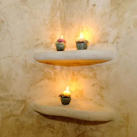 Tsakanos Traditional Sirma * Klima (Milos)